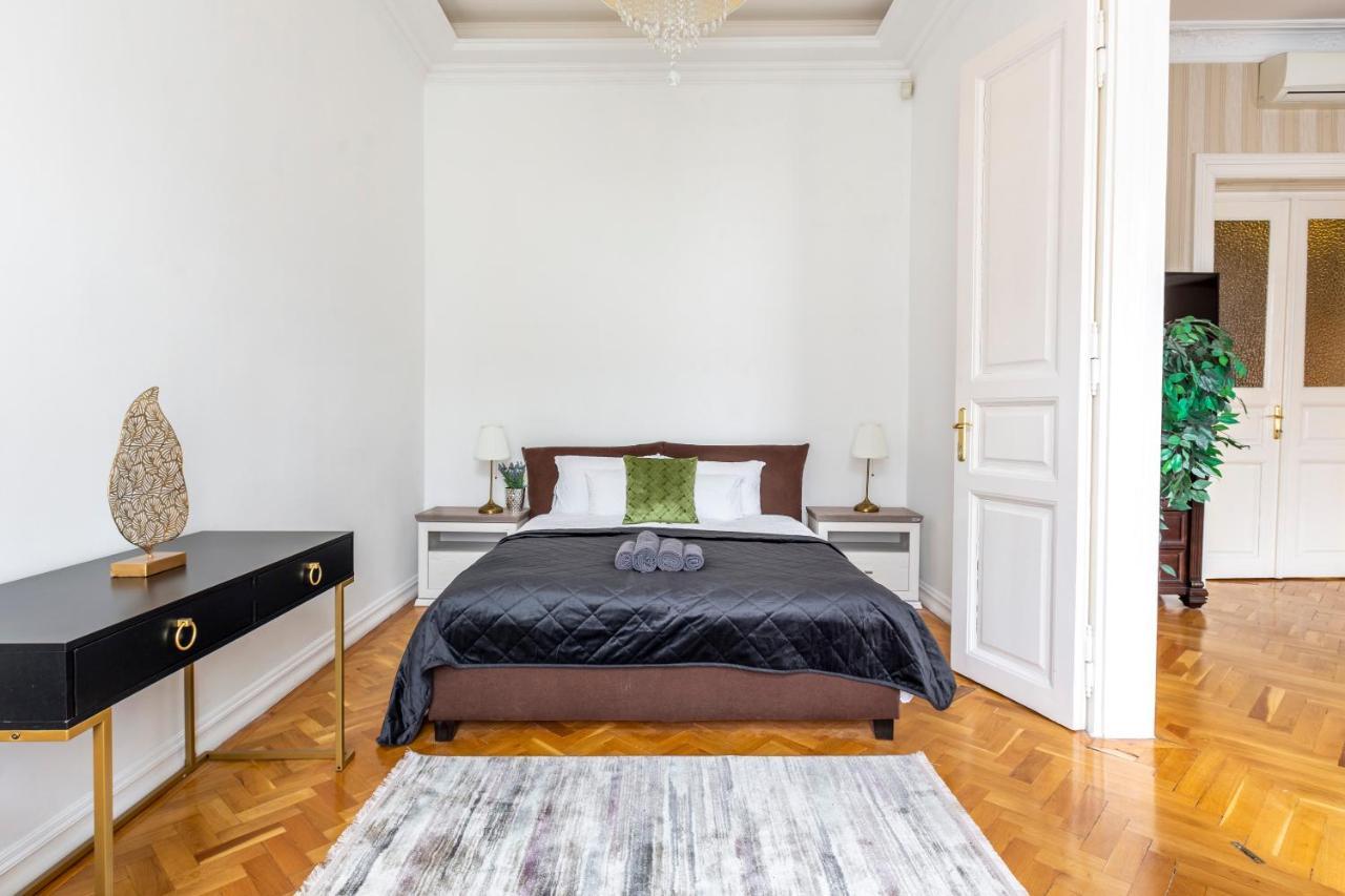 Luxury Central Home Next To The New York Cafe Budapest Exterior foto