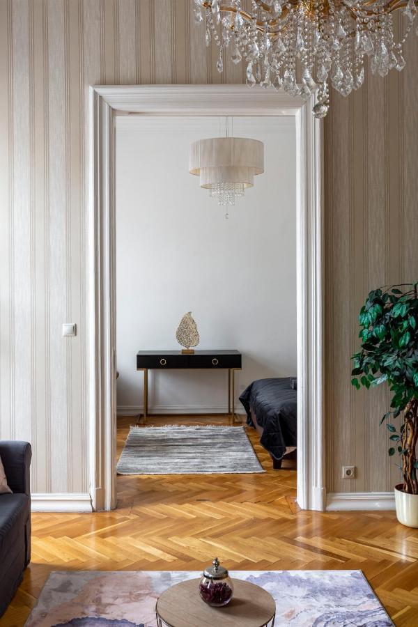 Luxury Central Home Next To The New York Cafe Budapest Exterior foto